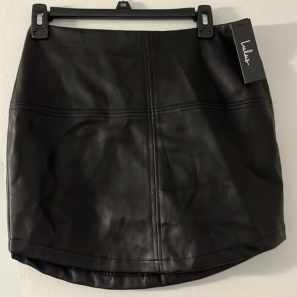 Lulus Pop Star Black Vegan Leather Mini Skirt size medium NWT FREE SHIPPING